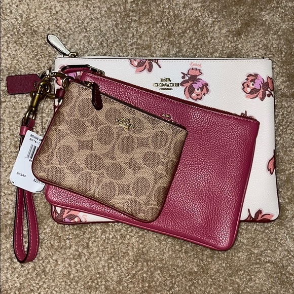 Coach triple pouch/wristlet